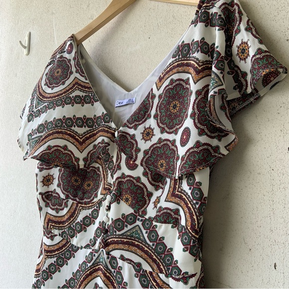 ☀️3/$30☀️ Pretty dress by Dex - Picture 3 of 15